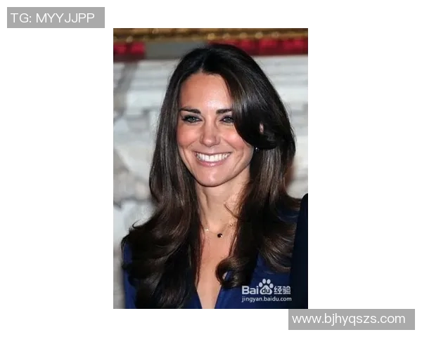 长发飘逸的足球明星们展现风采与魅力的精彩瞬间