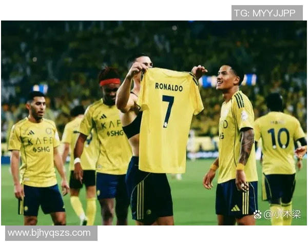 足球明星如何用招牌点球征服球迷与对手的秘诀揭秘